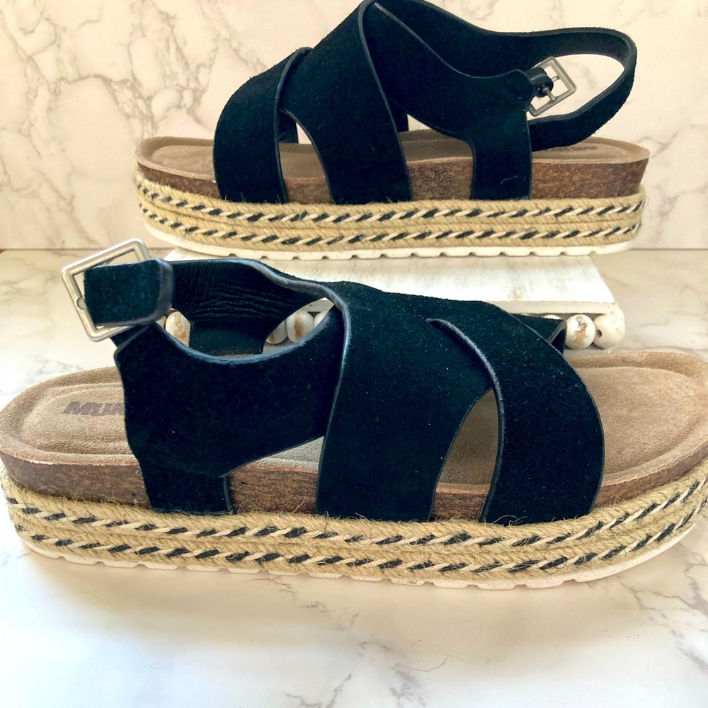 Muk Luks Beach Bingo Sandal